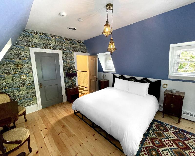 Merrill House image