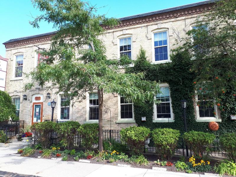 The Stratford Hotel — exterior view