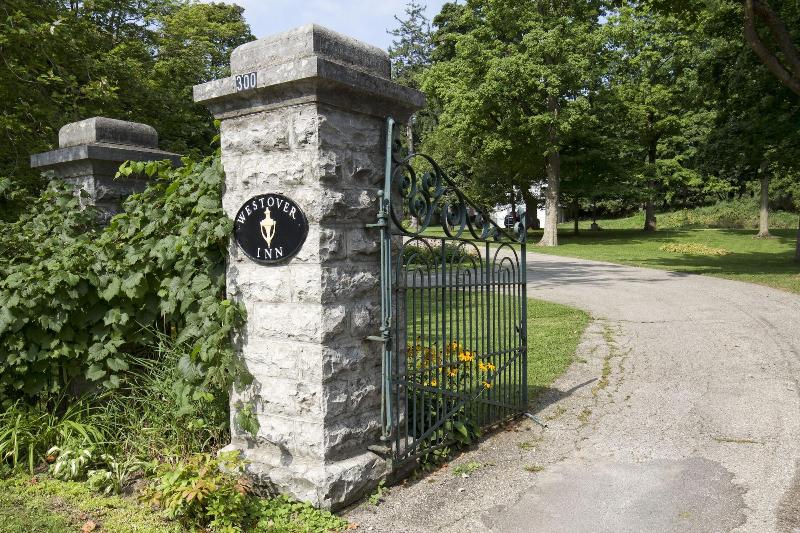Westover Inn — general view