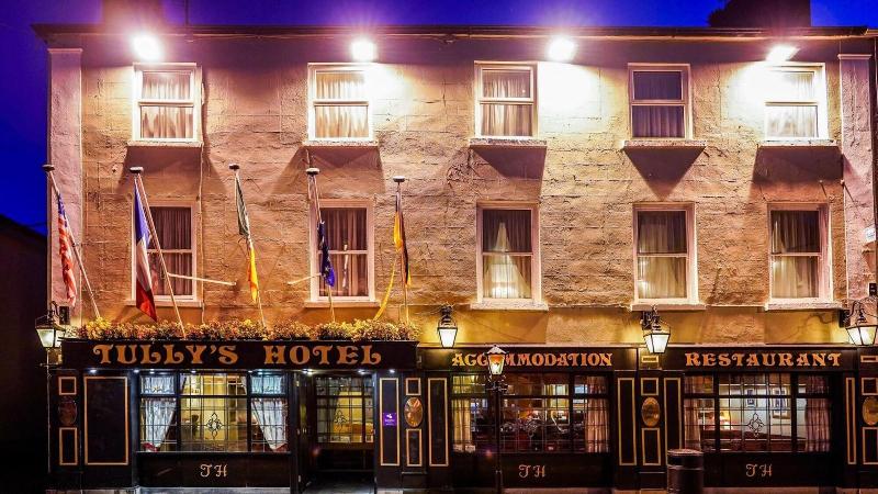 Tully's Hotel