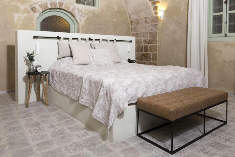 Akotika Boutique image