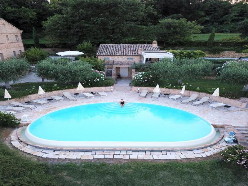 Pamperduto Country Resort image