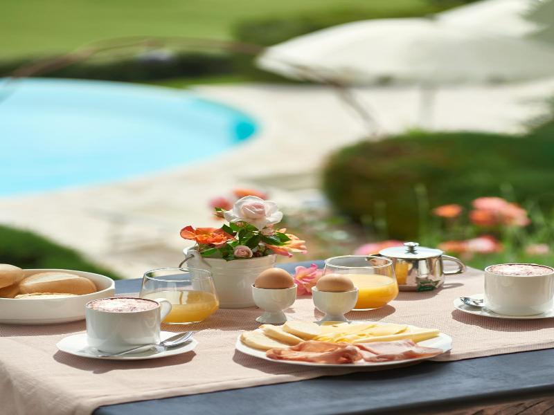Pamperduto Country Resort image