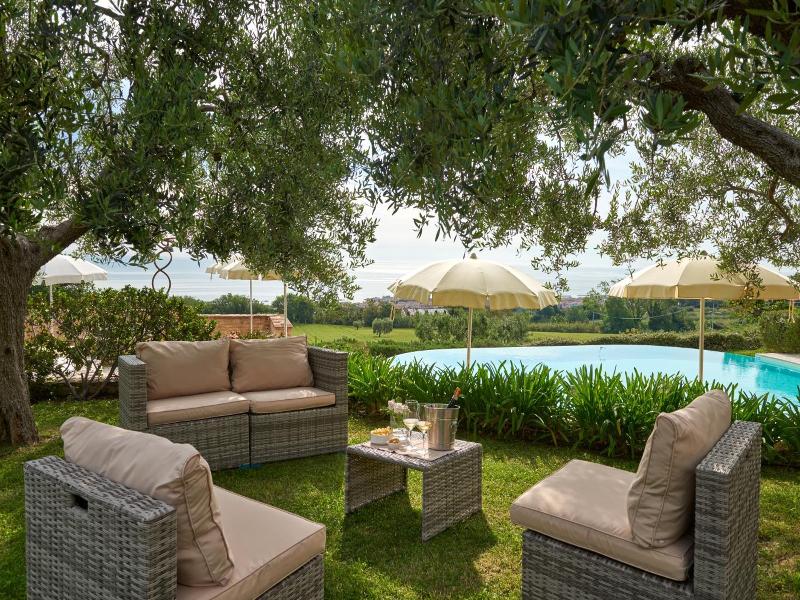 Pamperduto Country Resort image