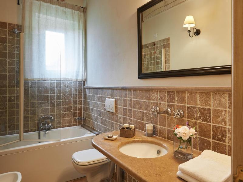 Pamperduto Country Resort image