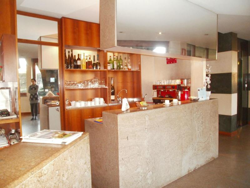 Albergo Villa & Roma image
