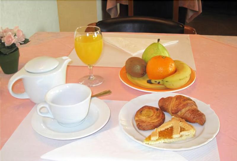 Albergo Villa & Roma image