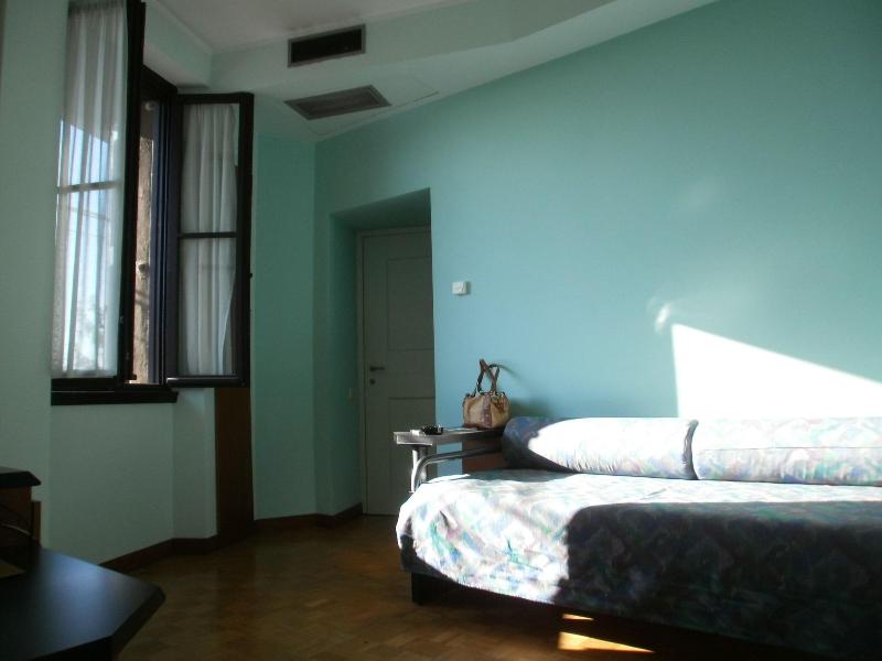 Albergo Villa & Roma image