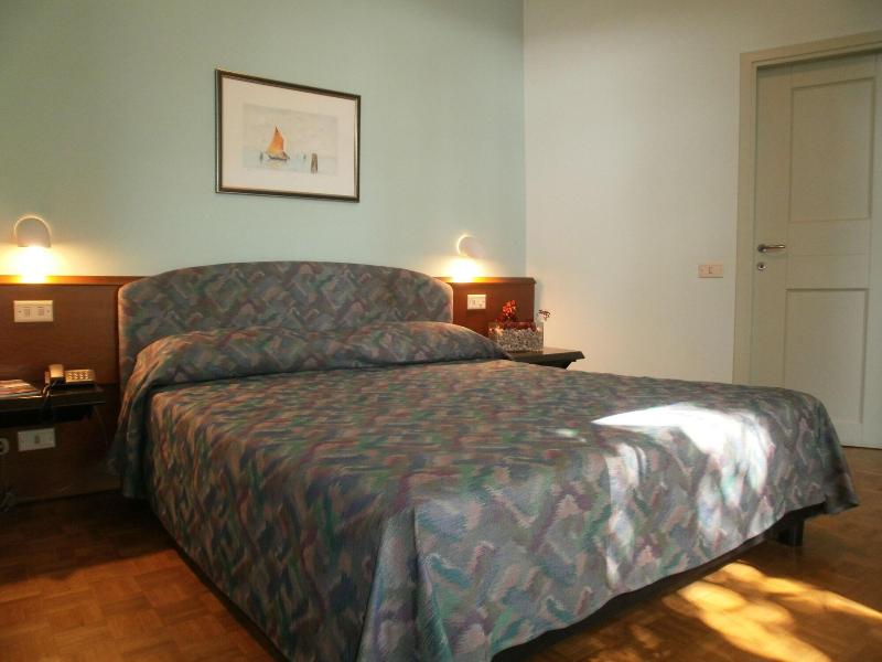 Albergo Villa & Roma image