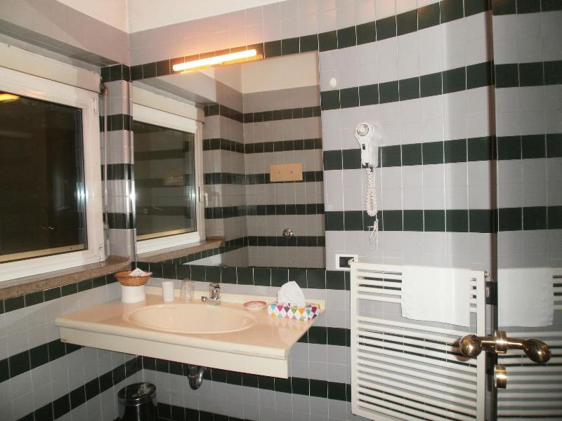 Albergo Villa & Roma image