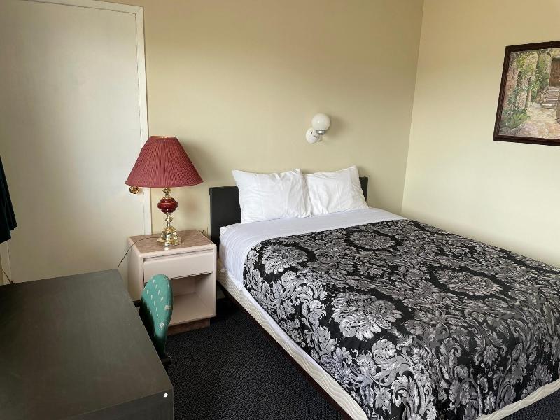 Stardust Motel image