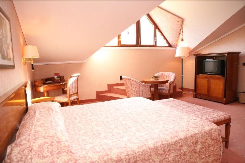 Hotel Serino image