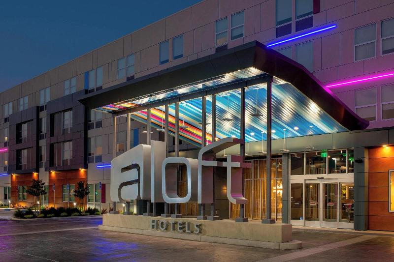 Aloft Knoxville West image