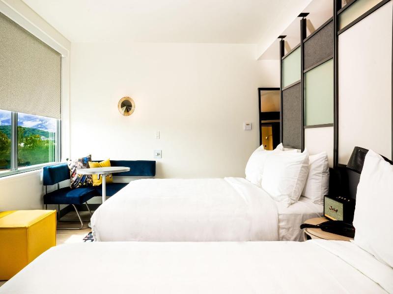 Aloft Knoxville West image