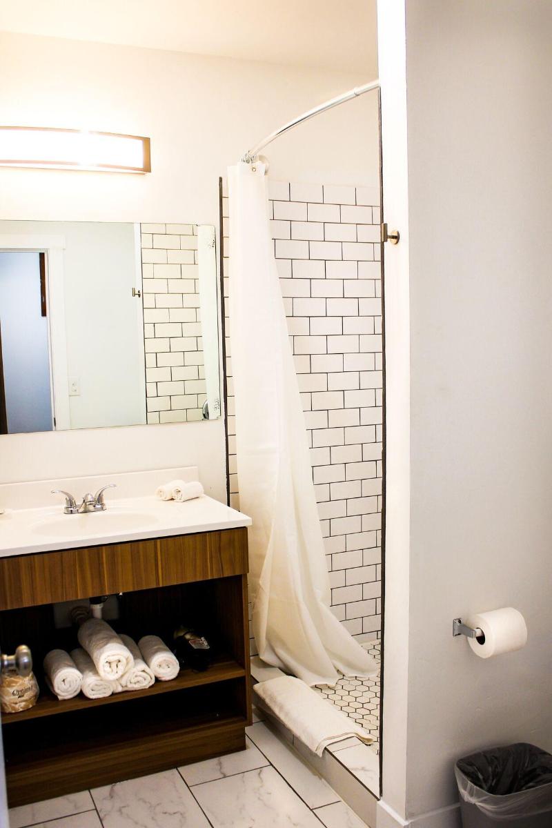 Blue Sage Inn & Suites image