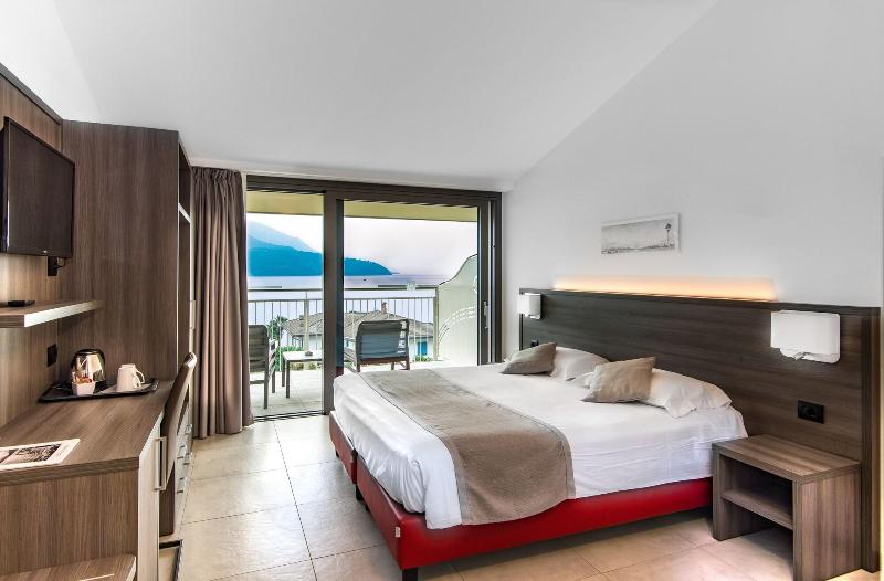 Hotel Domaso image
