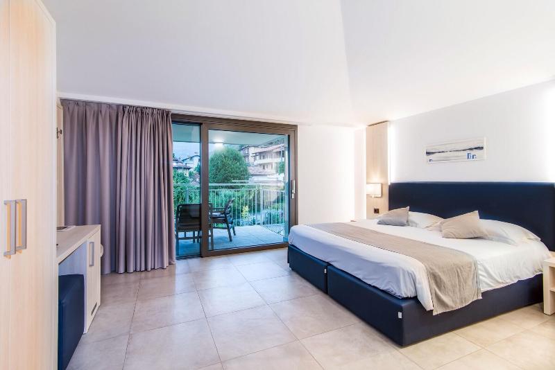 Hotel Domaso image