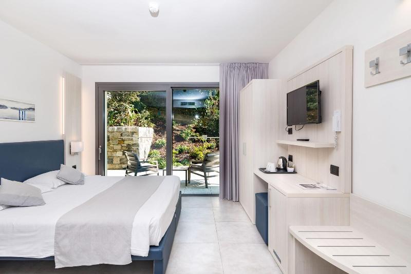 Hotel Domaso image