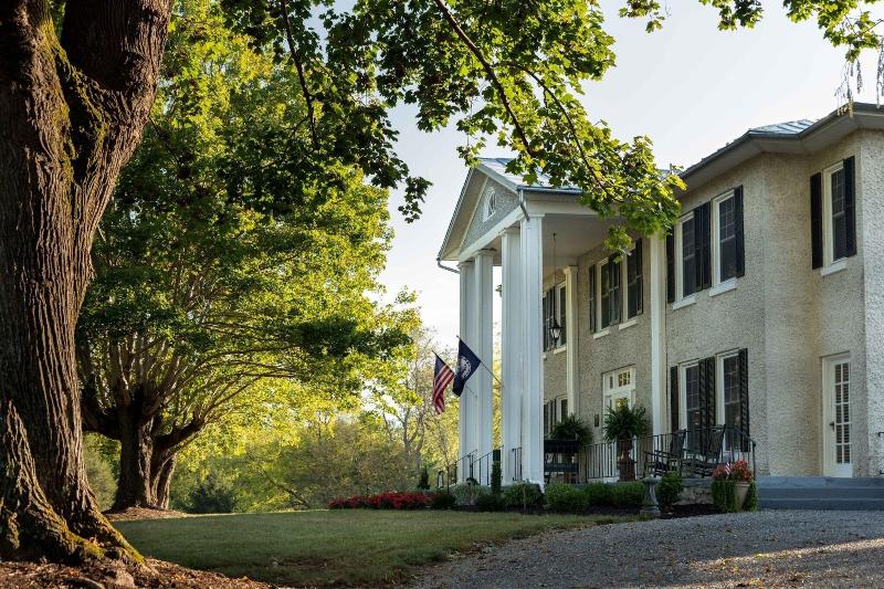 Steeles Tavern Manor