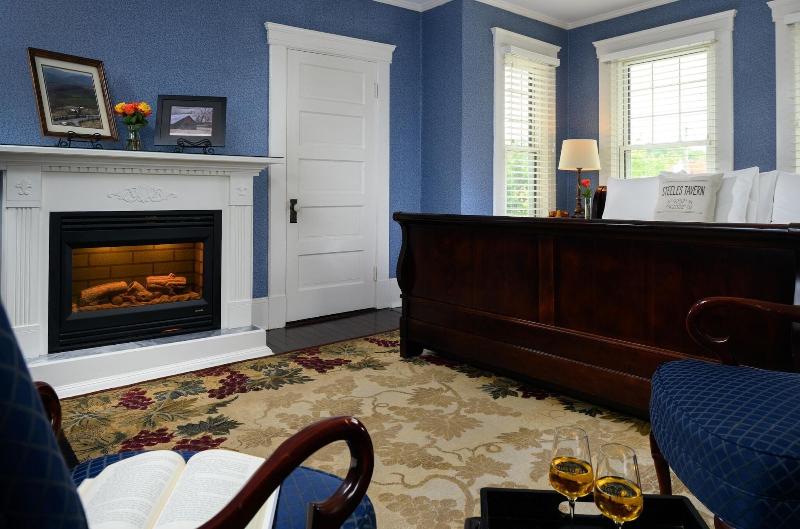 Steeles Tavern Manor — photo 5