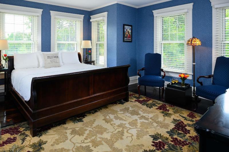 Steeles Tavern Manor — photo 4