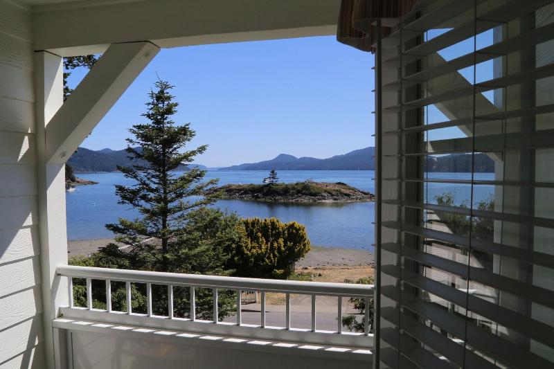 Outlook Inn On Orcas Island image