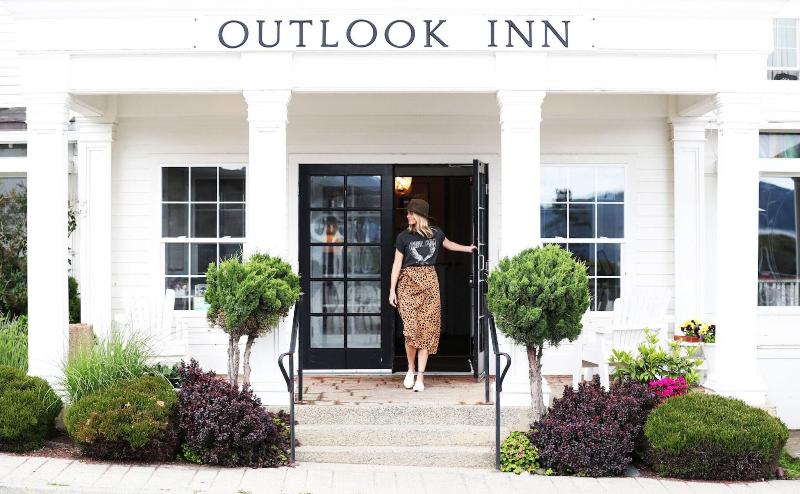 Outlook Inn On Orcas Island image