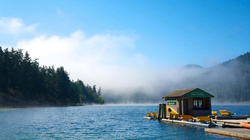 Outlook Inn On Orcas Island image