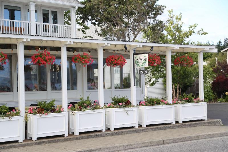 Outlook Inn On Orcas Island image