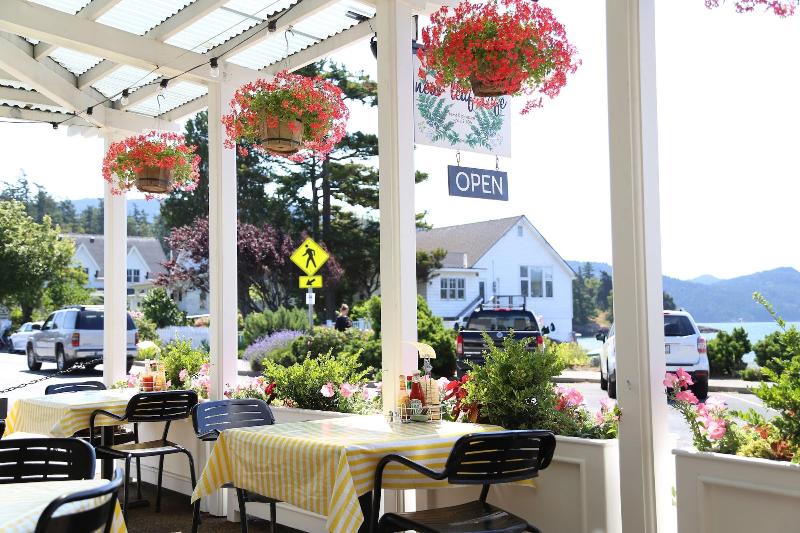 Outlook Inn On Orcas Island image