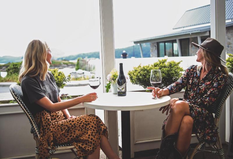Outlook Inn On Orcas Island image