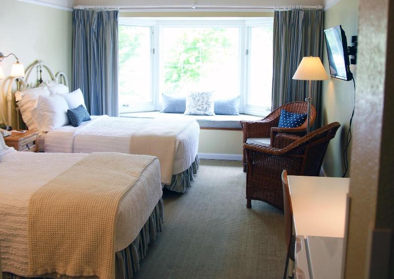 Outlook Inn On Orcas Island image
