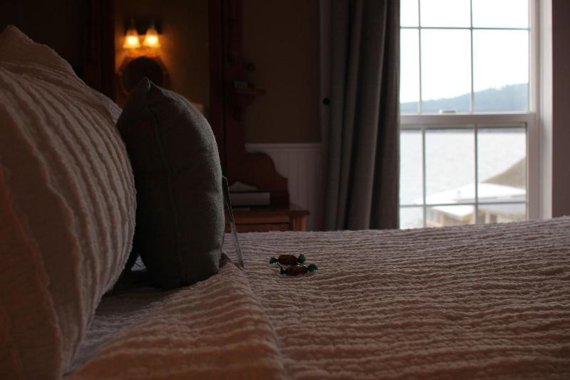 Outlook Inn On Orcas Island image