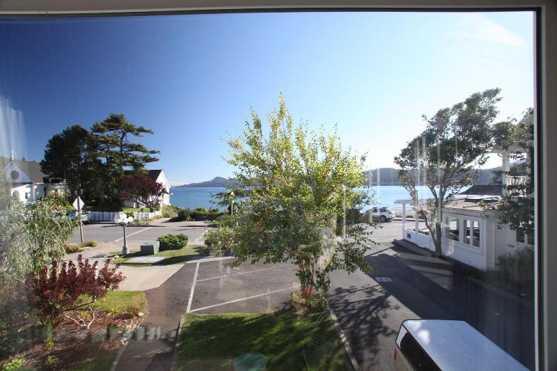 Outlook Inn On Orcas Island image