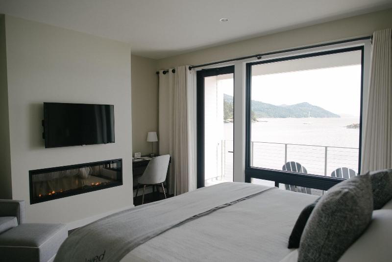 Outlook Inn On Orcas Island image