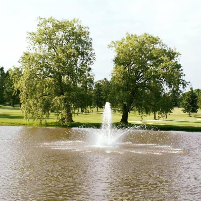 Par 5 Resort image