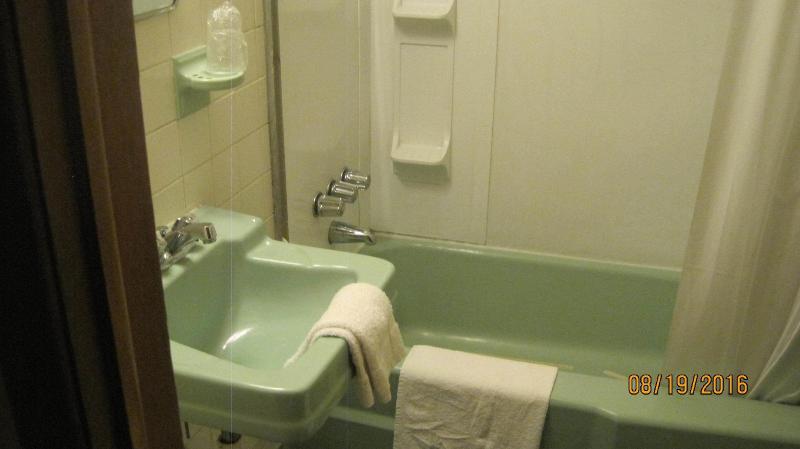 Budget Inn Of America — photo 5
