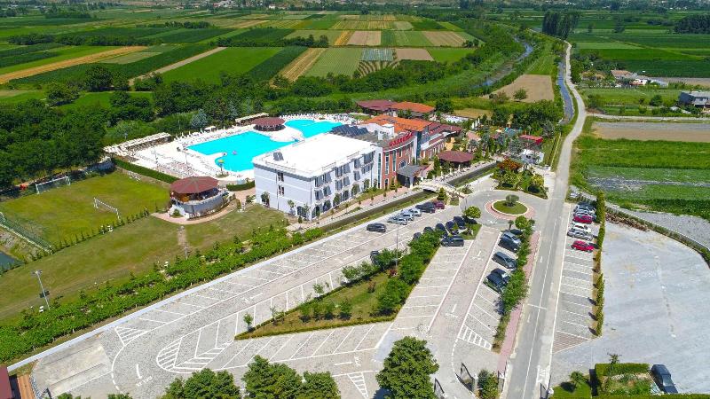 Gardenland Resort image