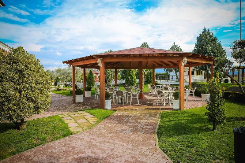 Gardenland Resort image