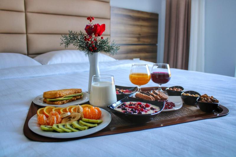 Gardenland Resort image