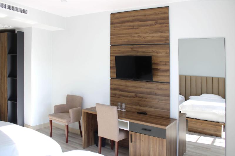 Gardenland Resort image