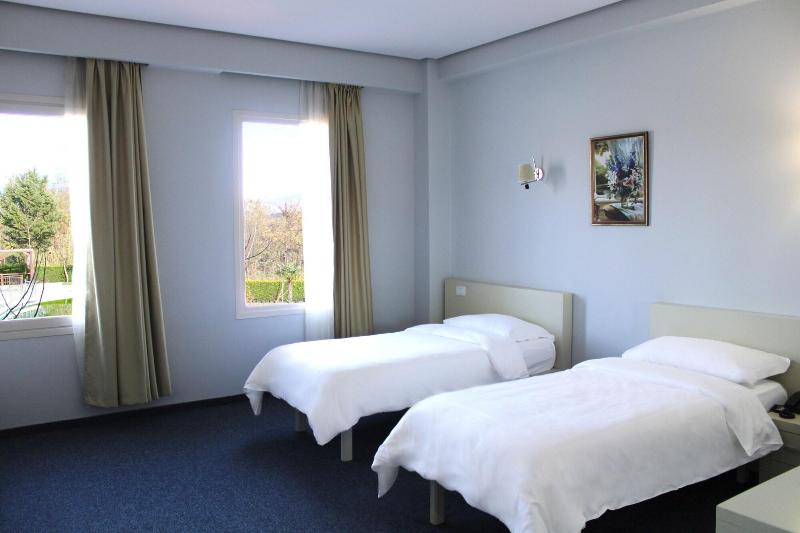 Gardenland Resort image