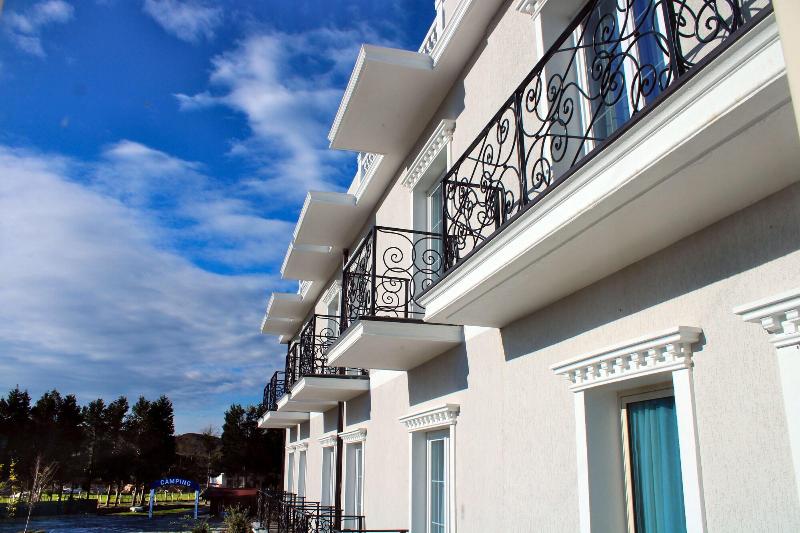 Gardenland Resort image
