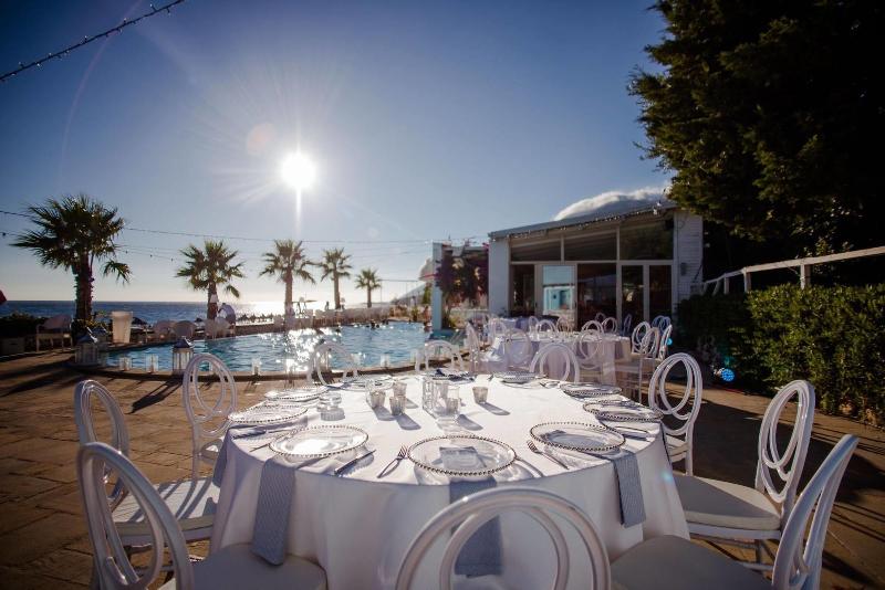 Drymades Inn Resort image