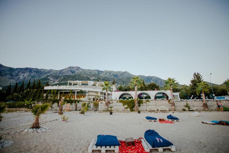 Drymades Inn Resort image