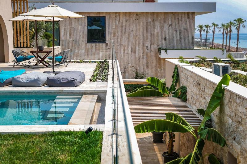 Drymades Inn Resort image