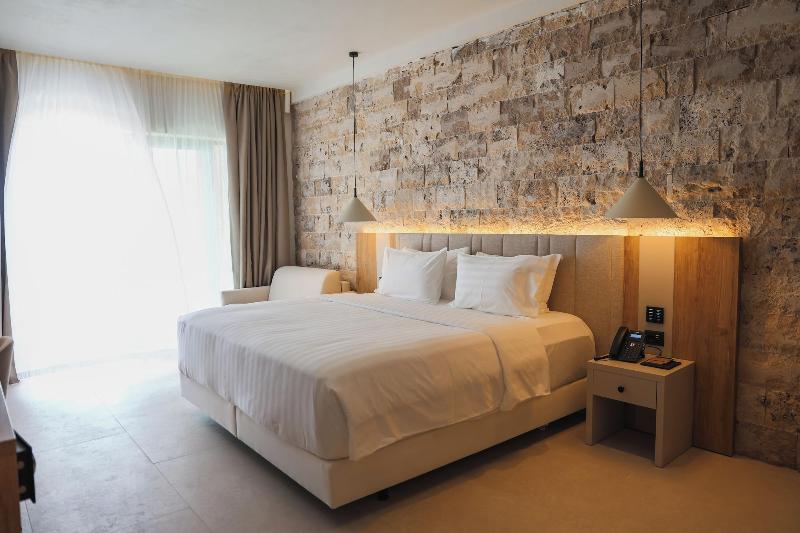 Drymades Inn Resort image