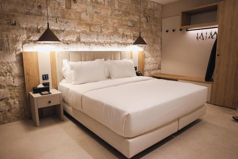 Drymades Inn Resort image
