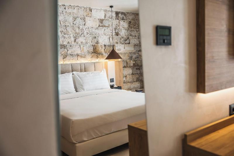 Drymades Inn Resort image