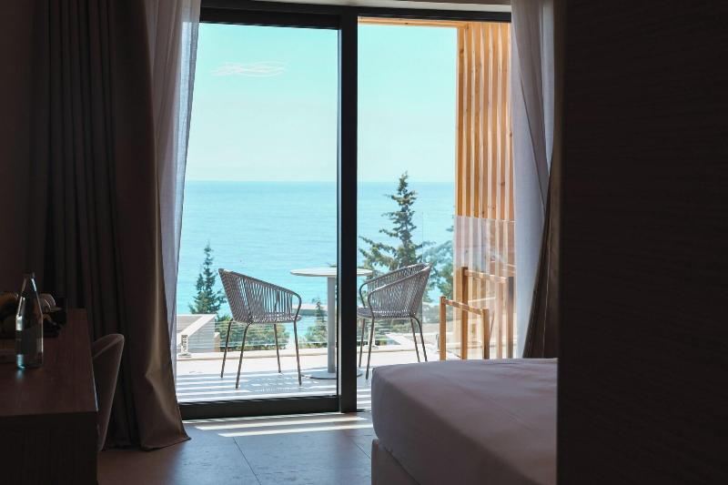 Drymades Inn Resort image
